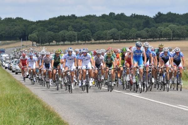 The big teams ensured the break's gap didn't extend too far.