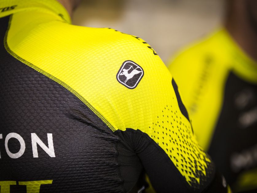 Yellow shoulders and sleeves