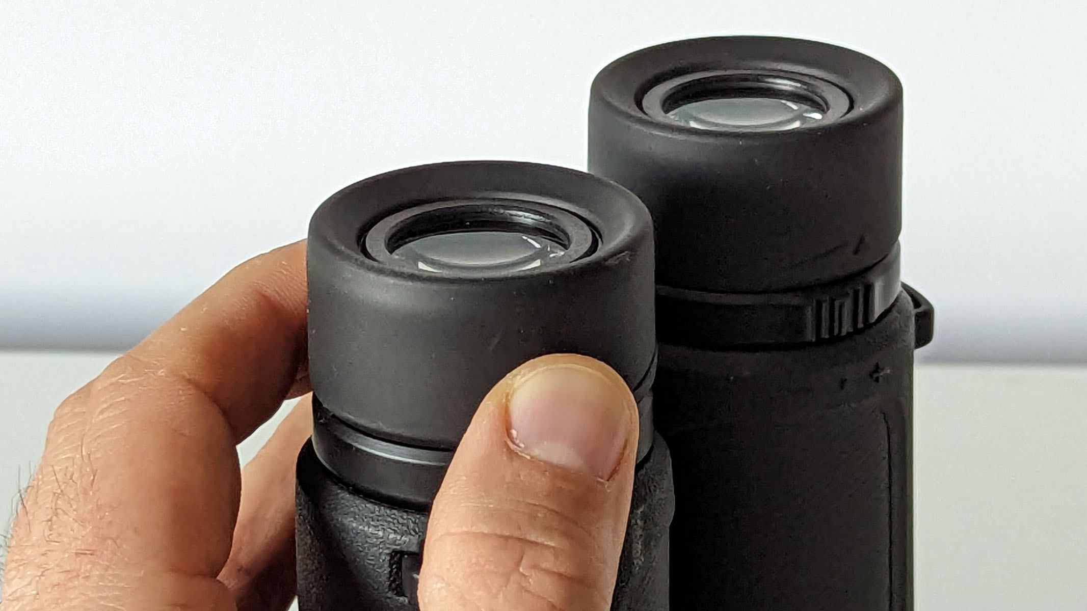 Nikon Prostaff P3 8x42 binoculars eyecups that are adjustable