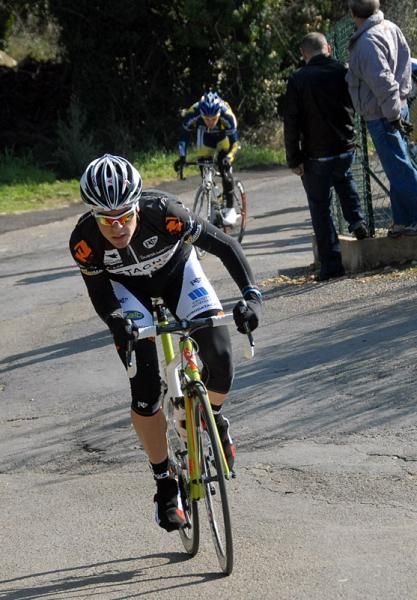 Johan Le Bon (Bretagne - Schuller) climbs alone off the front in pursuit of KOM points.
