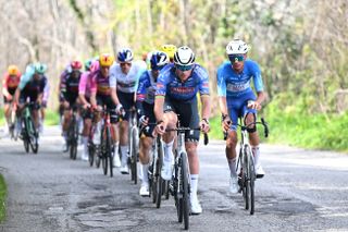 Tirreno-Adriatico stage 7 LIVE - Mathieu Van der Poel continues to drill the pace with multiple sprinters out the back