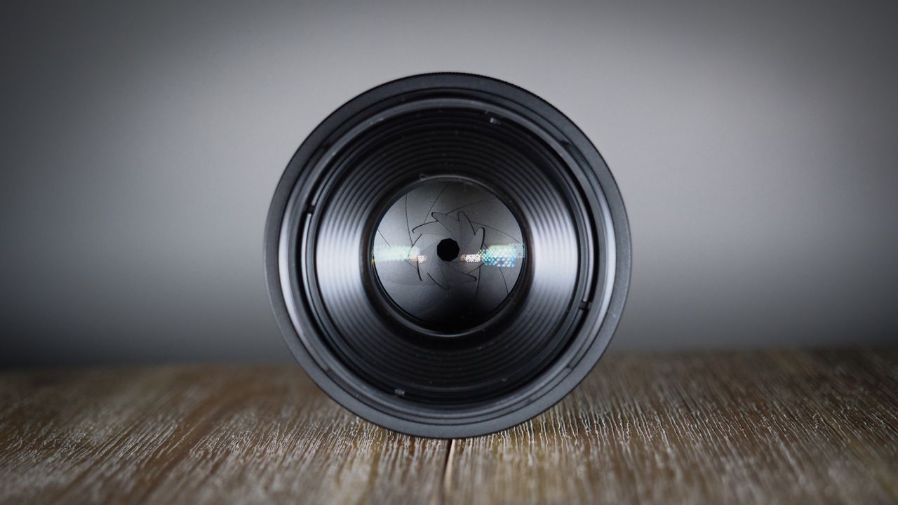 Canon RF 100mm f/2.8L IS USM Macro