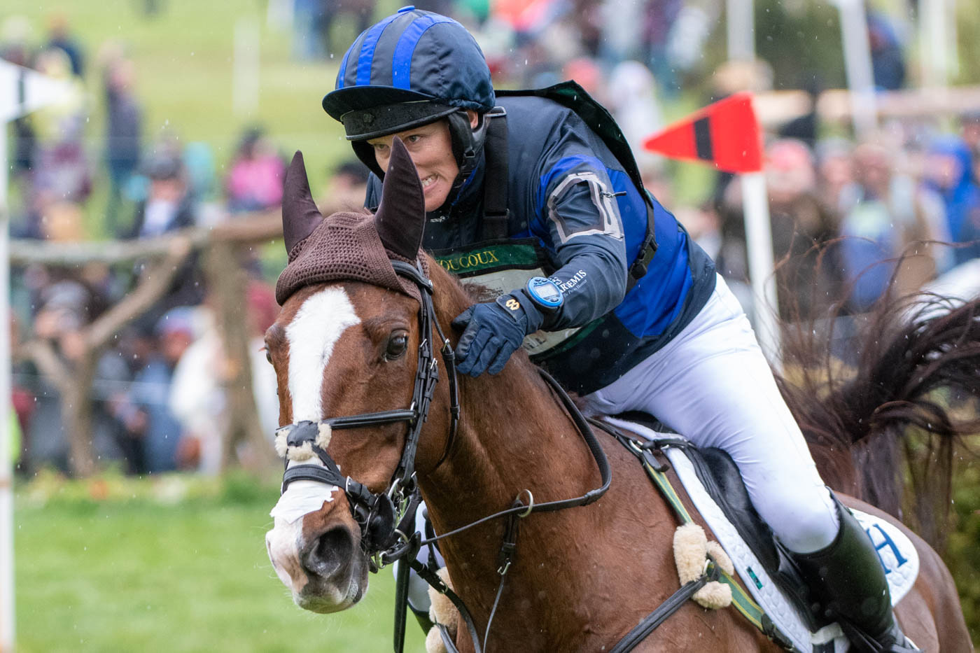 Kentucky Three-Day Event cross-country: Zara Tindall and Class Affair