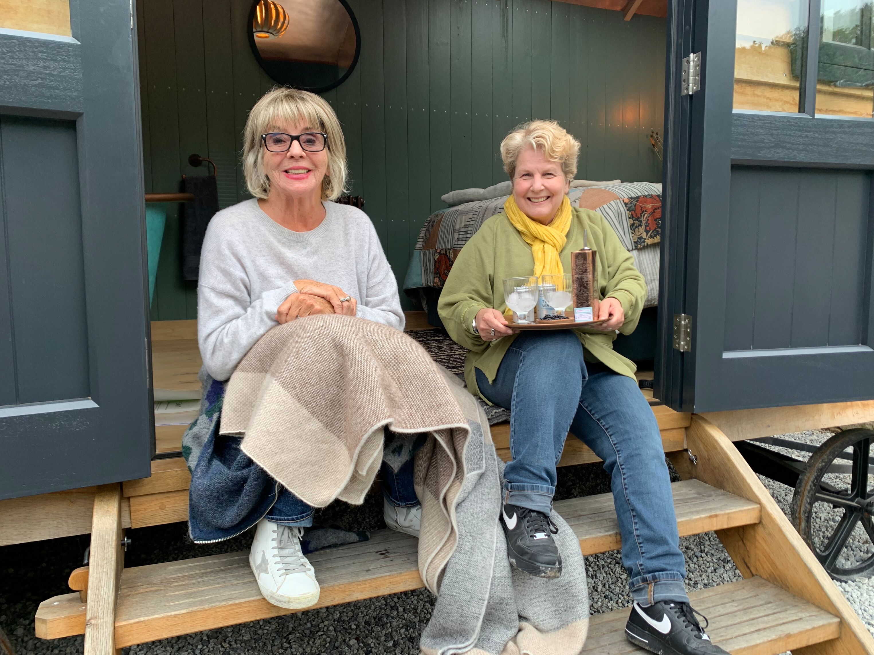 TV tonight Sue and Sandi enjoy each other’s company