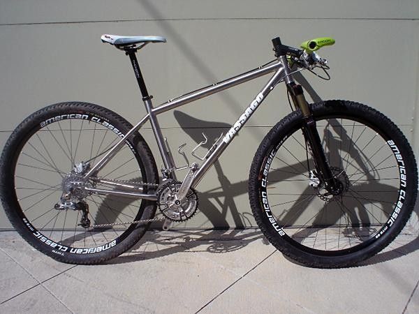 Eddie O'Dea's bike is an Optiumus Ti.