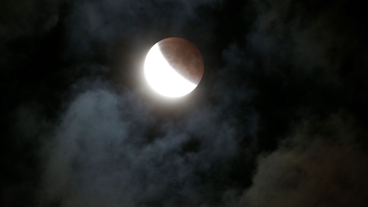 Lunar's Content - Shining Moon - Forum