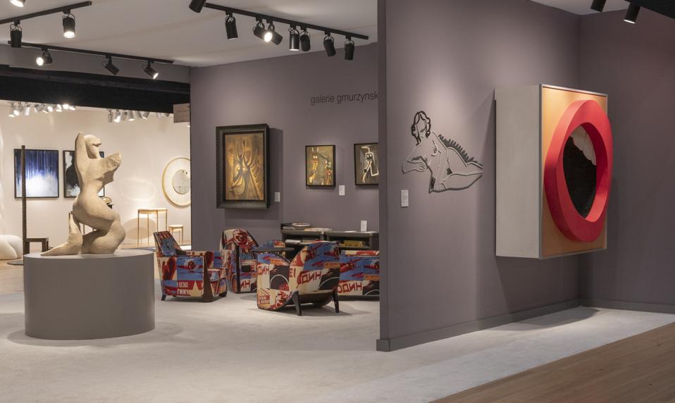 Installation view of Galerie Gmurzynska booth at Salon Art + Design