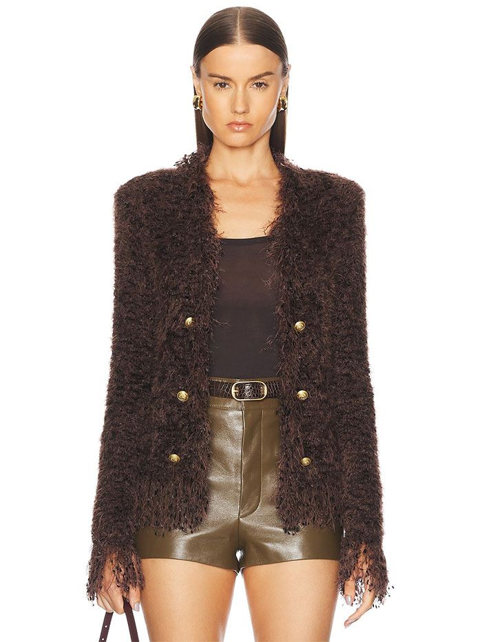 pN4D5bU9U3hkpmbCC6JdQT-320-80 7 人のファッション関係者に、クローゼットの中で最も物議を醸したもの - こぼれたものを教えてもらいました