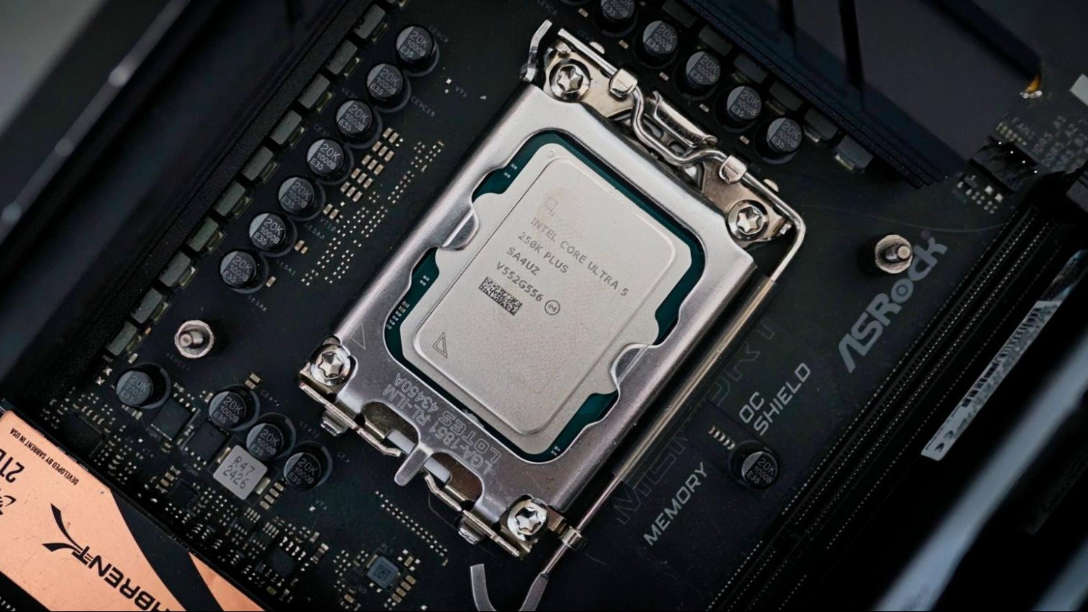 Intel Core Ultra 5 250K Plus