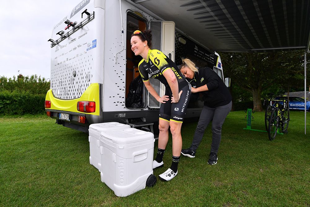 OVO Enery Women's Tour stage 1 start