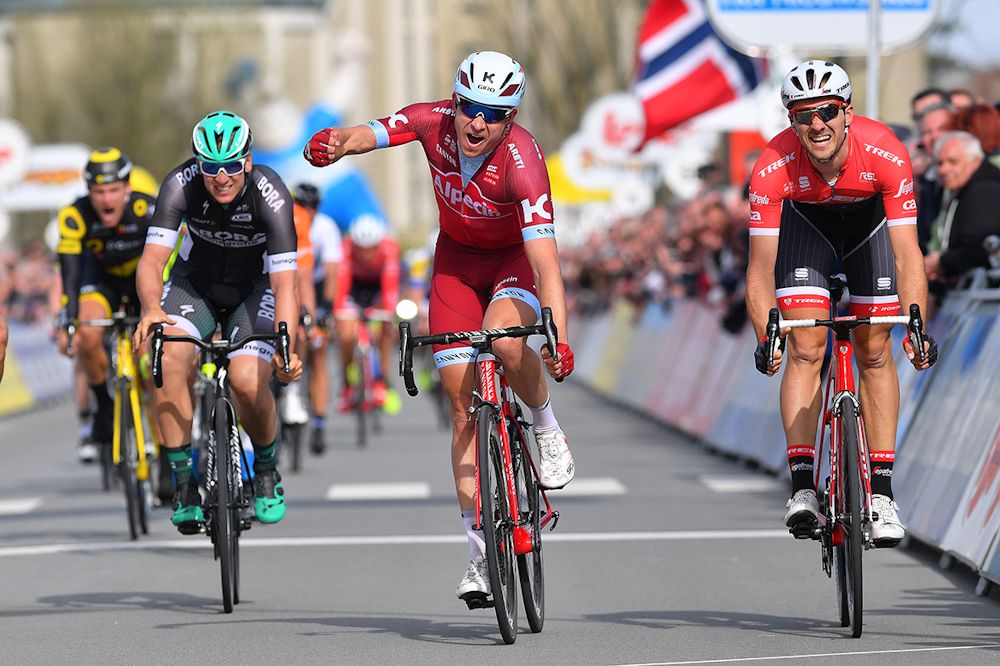 Alexander Kristoff wins stage 2 at Three Days of De Panne