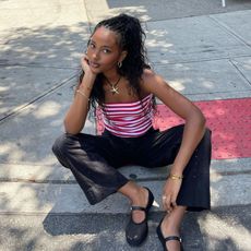 @rayan.xasan wearing one of the best strapless tops