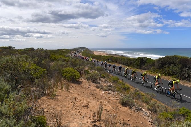 Mitchelton-Scott string the race out along the Great Ocean Road