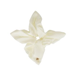 pNUwdYCJ3r2o8vTVxcfW2b-320-80 أفضل جماليات الجمال في Pinterest Beauty A Gen Z