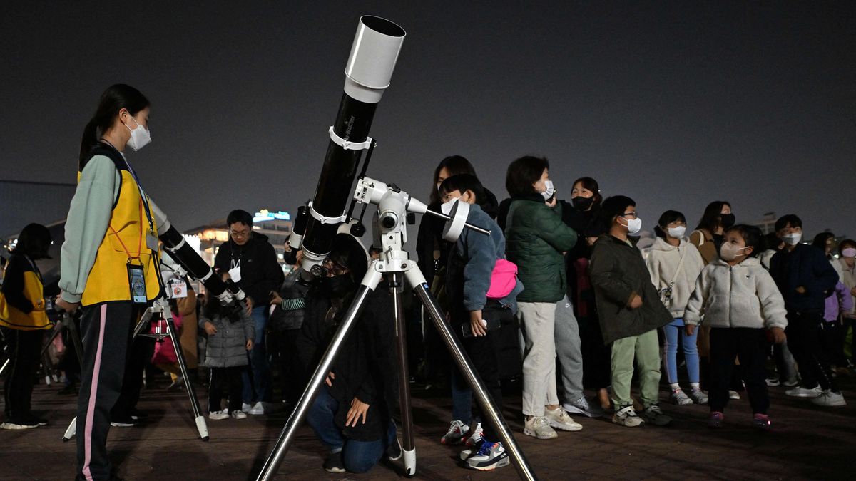 Amazing photos of the last Blood Moon lunar eclipse of 2022 (gallery ...