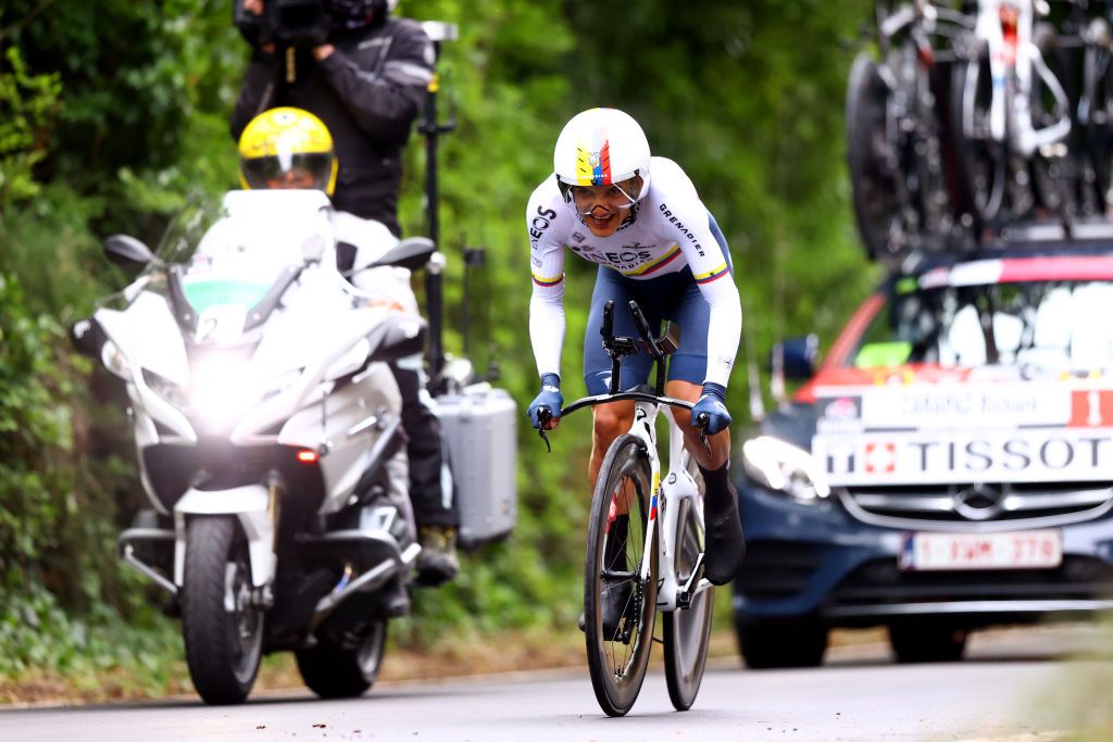 VERONA ITALY MAY 29 Richard Carapaz of Ecuador and Team INEOS Grenadiers sprints during the 105th Giro dItalia 2022 Stage 21 a 174km individual time trial stage from Verona to Verona ITT Giro WorldTour on May 29 2022 in Verona Italy Photo by Michael SteeleGetty Images