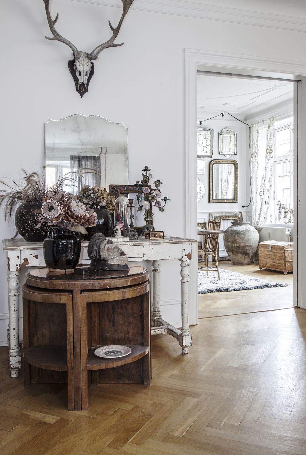 Real home: a Copenhagen apartment filled with French vintage finds ...