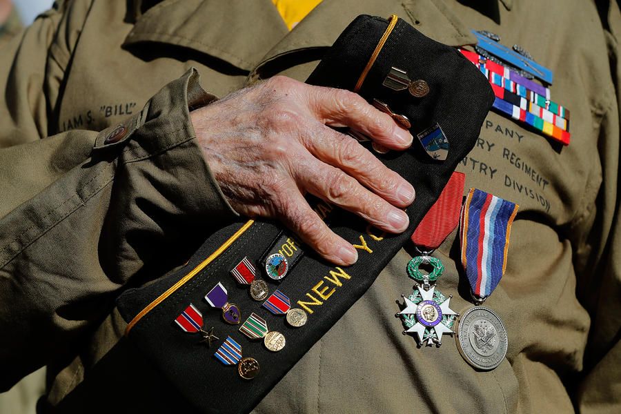 World War II vets get special salute en route to Paris