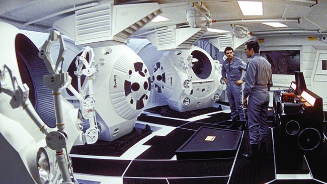 The 25 most iconic sci-fi spaceships, as chosen by a Hollywood VFX ...