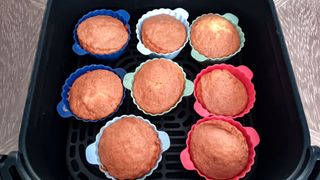 Baked cupcakes in air fryer