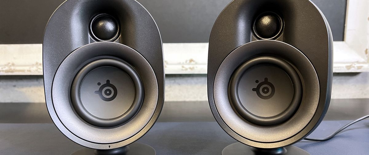 Front view of SteelSeries Arena 9 rear satellite speakers.