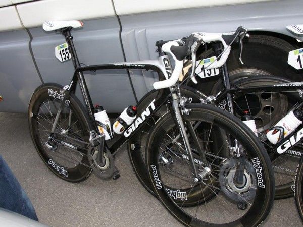 High Road's George Hincapie also opted for aero carbon tubular wheels for Gent-Wevelgem.