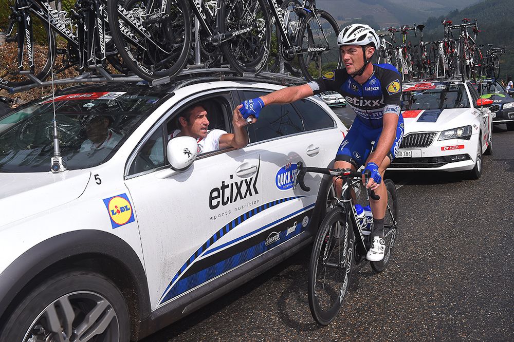 Yves Lampaert at the Etixx-QuickStep team car