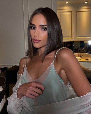 Olivia Culpo with a tailored mini cut