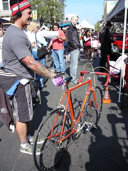 'Old iron' may be back in vogue in northern California, but for some riders, they never left. Here, Jim Thompson shows off his immaculate 1975 Richard Sachs special, the sixth-ever bicycle produced by the venrable American bicycle-maker, and it still has the original paintjob.
