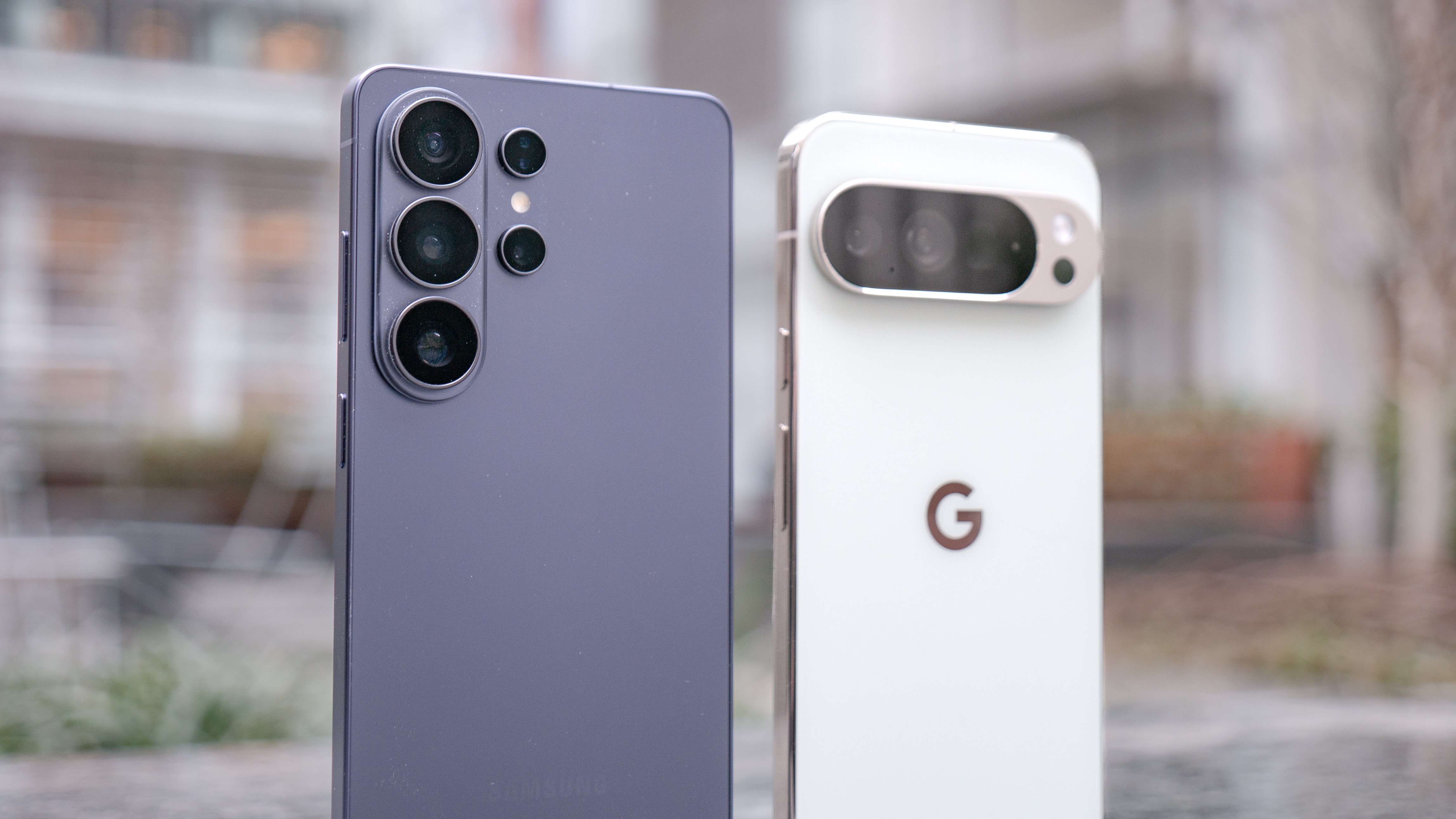 Galaxy S26 Ultra vs Pixel 10 Pro XL.