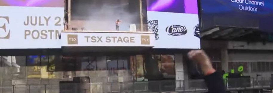 Post Malone puts on a free concert in an LED billboard.
