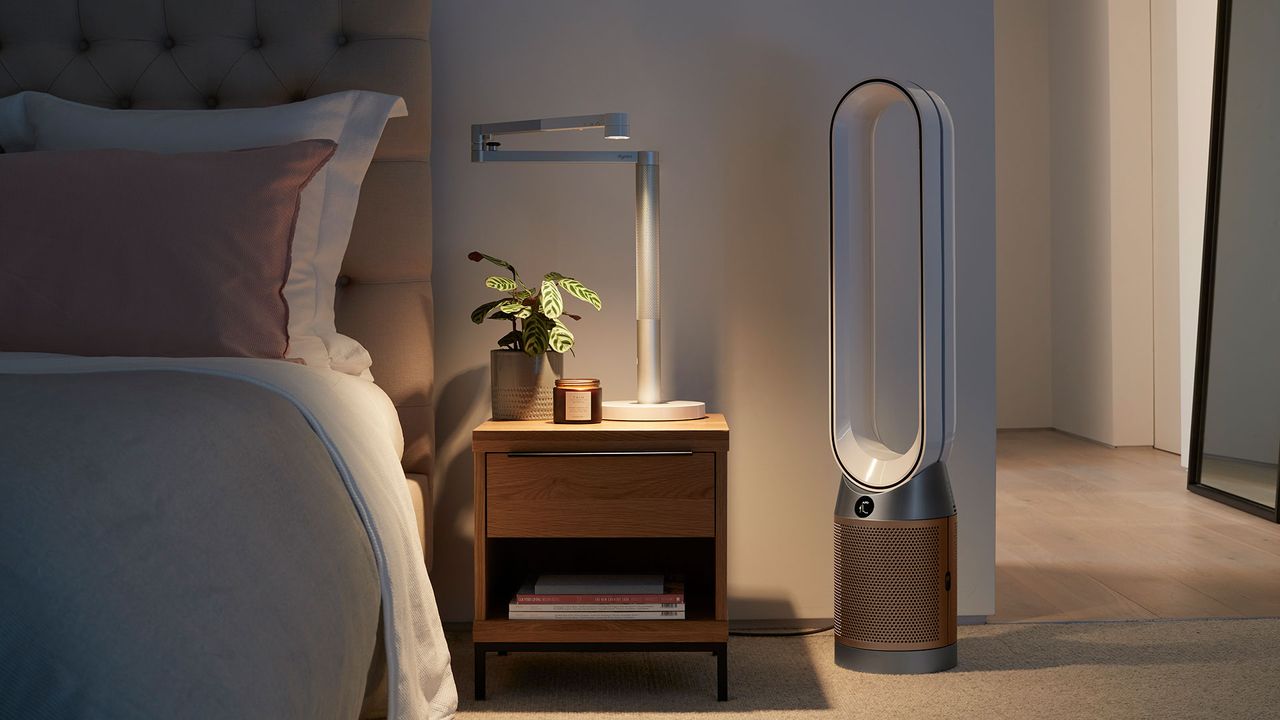 Dyson Lightcycle Morph in a bedroom