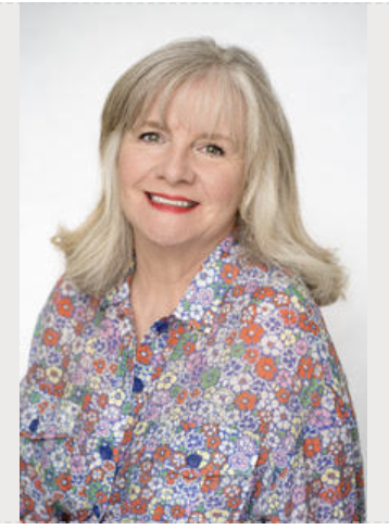 headshot of julie player