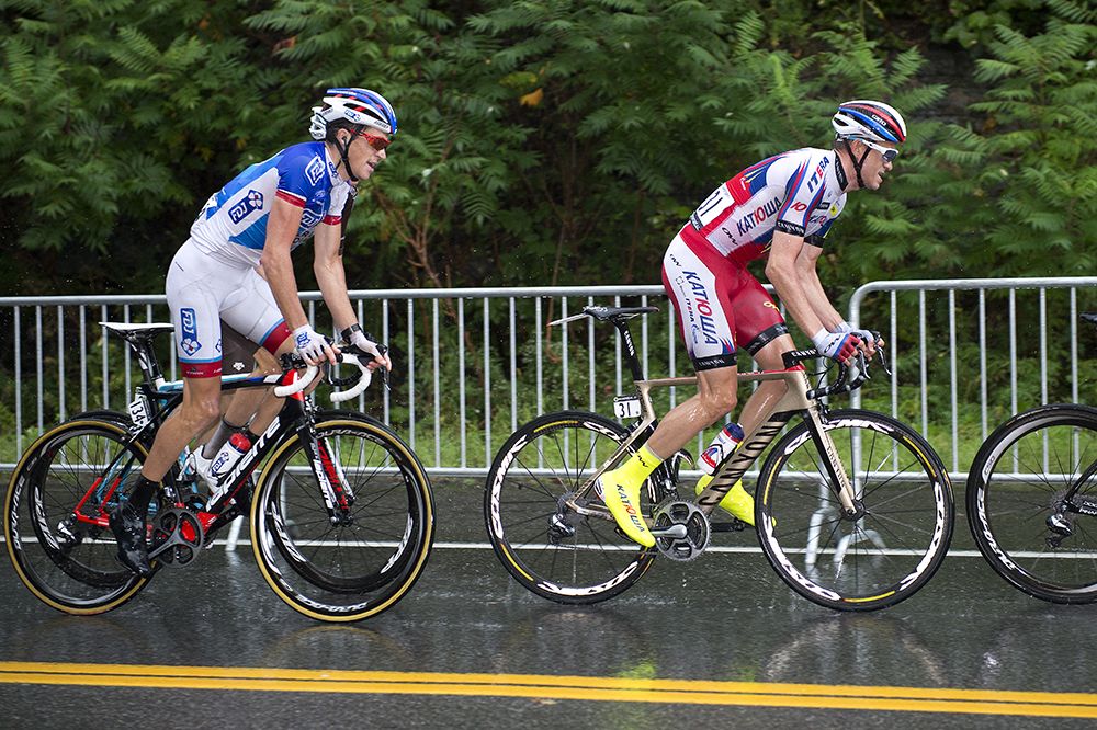 Alexander Kristoff leads Arnold Jeannesson, who as FDJ's only finisher