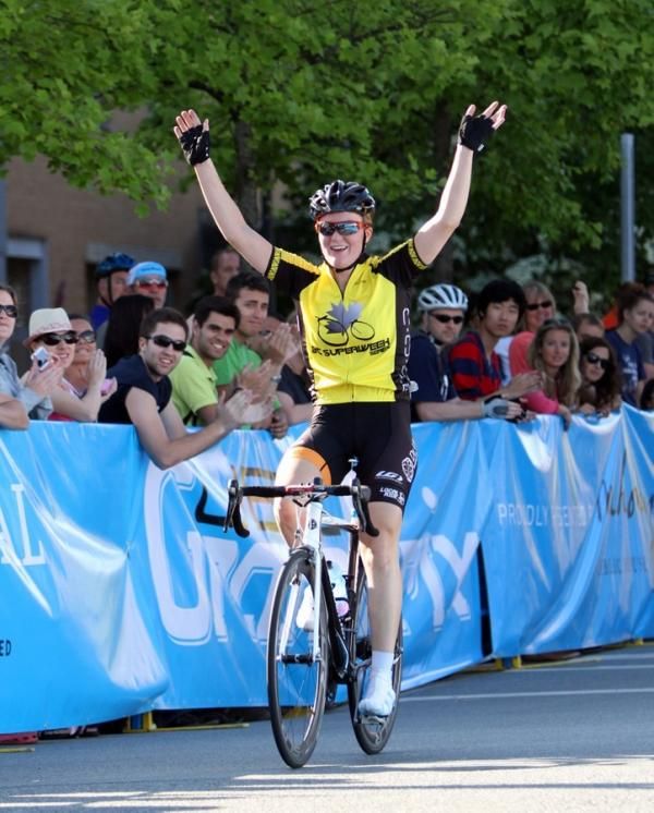 Stephanie Roorda (Local Ride/Dr. Vie Superfoods) took out the women's event