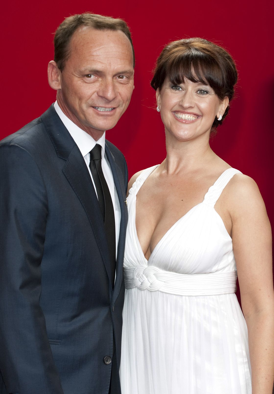 EastEnders&#039; Perry splits from wife