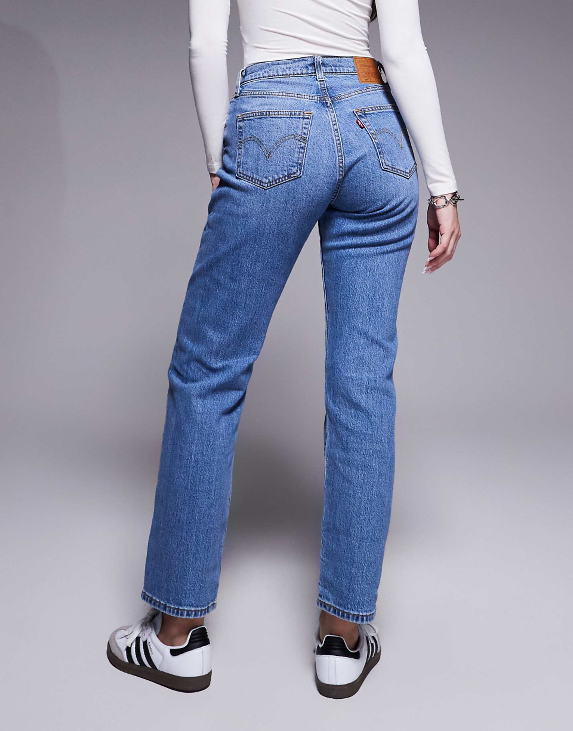 Levis 501 Hourglass Straight Jeans in Mid Blue