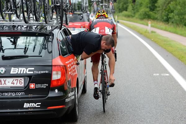 Mechanical assistance for Gilbert