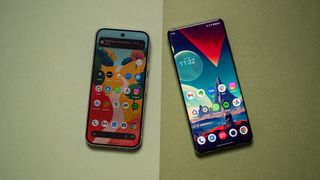 Google Pixel 9 vs. OnePlus 12 home page with icons