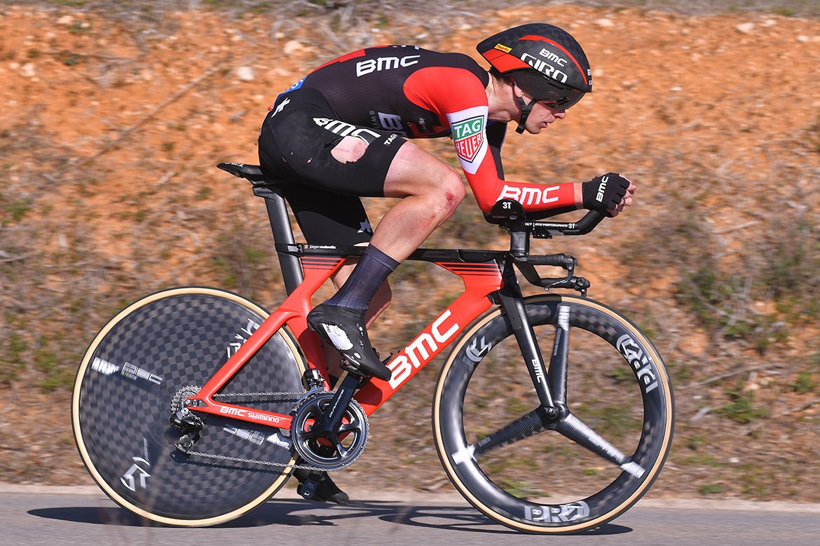 Loic Vliegen (BMC) crashed during the time trial