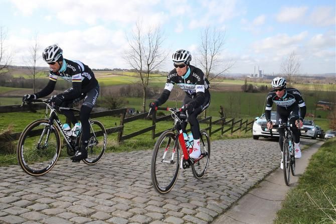 Tom Boonen leads the way on the Paterberg