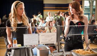 Easy A Emma Stone taunts Amanda Bynes in the lunchroom