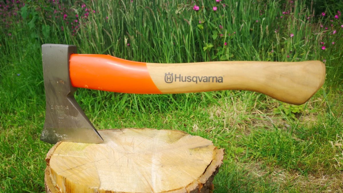 The best camping axes and hatchets 2024 light chopping tools Advnture