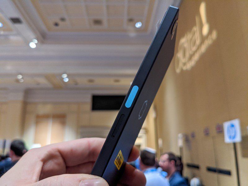 Nextbit Robin 2