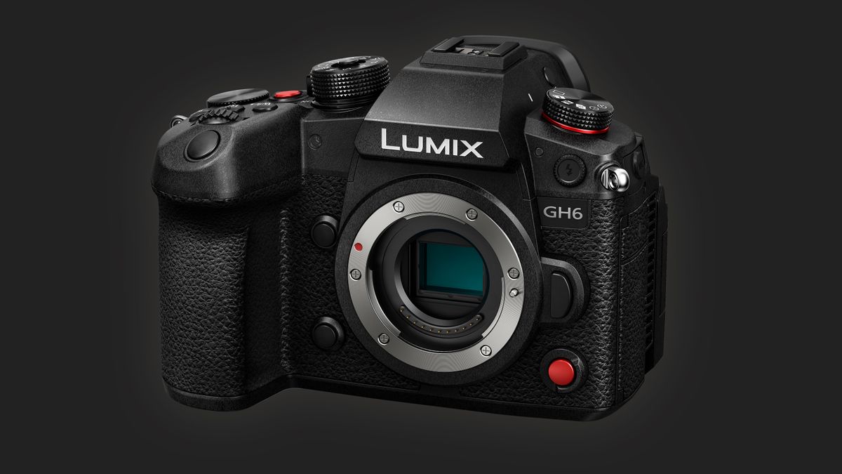 Panasonic GH6 arrives with 25MP sensor, internal 5.7K ProRes, unlimited recording