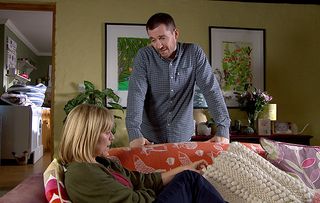 Rhona tries to hide her menopause side effects from Pete in Emmerdale