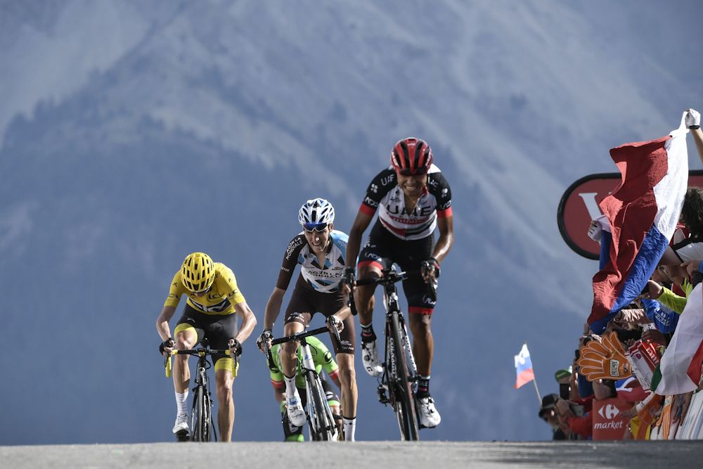 Darwin Atapuma sprints to the line during stage 18 of the Tour de France