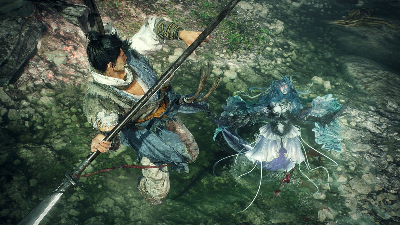 warrior leaping in the air to strike a siren with his glaive viewed from above