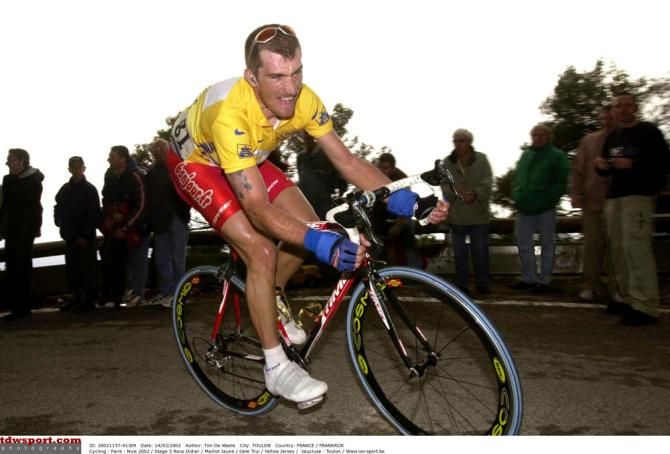 Didier Roux defends yellow in 2002