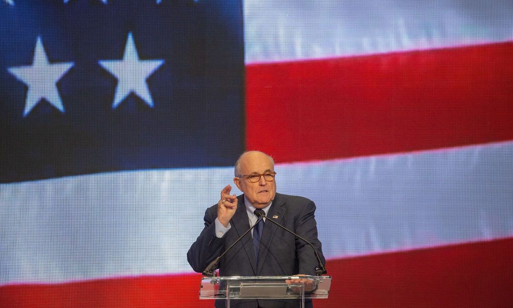 Giuliani: Trump can exert executive privilege to ignore a Mueller subpoena.